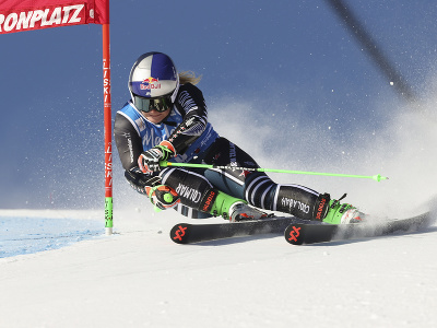 Alice Robinsonová počas 1. kola obrovského slalomu v Kronplatzi
