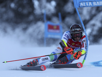 Žan Kranjec počas obrovského slalomu v Alta Badia