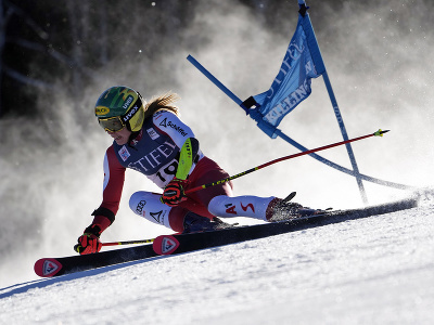 Katharina Liensbergerová počas obrovského slalomu v Killingtone