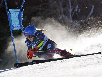 Mikkaela Shiffrinová počas obrovského slalomu v Killingtone