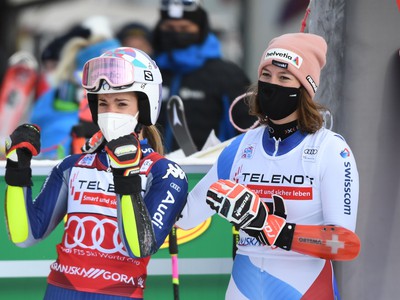 Marta Bassinová a Švajčiarka Michelle Gisinová v cieli