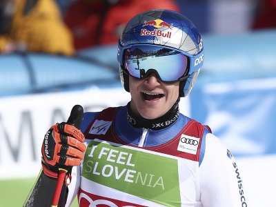 Švajčiar Marco Odermatt sa teší v cieli z deleného druhého miesta v obrovskom slalome