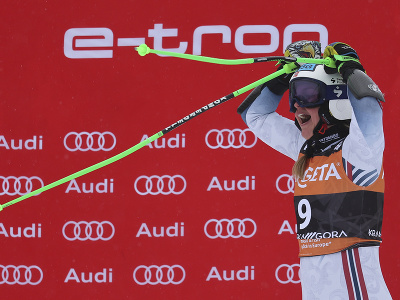 Thea Louise Stjernesundová sa raduje v cieli obrovského slalomu v Kranjskej Gore