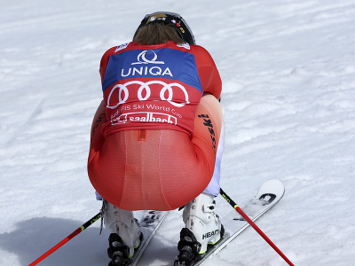 Švajčiarska lyžiarka Lara Gutová-Behramiová v cieli pretekov