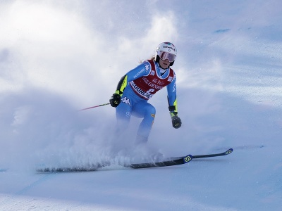 Talianska lyžiarka Marta Bassinová v cieli po 2. kole obrovského slalomu Svetového pohára vo francúzskom stredisku Courchevel