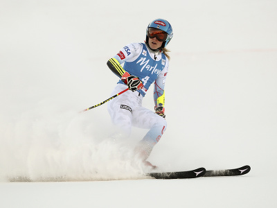 Mikaela Shiffrinová v cieli obrovského slalomu v Kronplatzi
