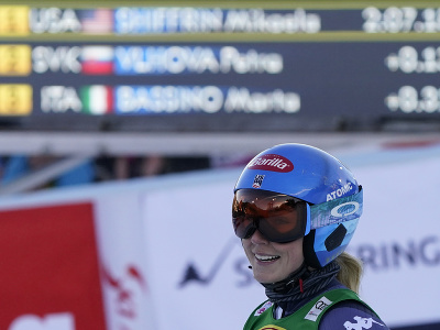 Mikaela Shiffrinová v cieli obrovského slalomu v Semmeringu
