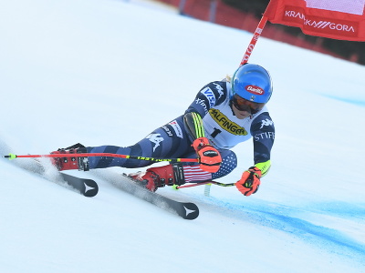 Na snímke americká lyžiarka Mikaela Shiffrinová v 1. kole v obrovskom slalome žien Svetového pohára v alpskom lyžovaní v slovinskej Kranjskej Gore