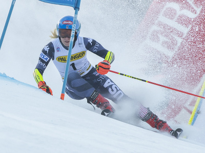 Na snímke americká lyžiarka Mikaela Shiffrinová v 1. kole v obrovskom slalome žien Svetového pohára v alpskom lyžovaní v slovinskej Kranjskej Gore