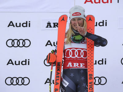 Mikaela Shiffrinová so špeciálnou edíciou lyží k vyrovnaniu rekordu Ingemara Stenmarka