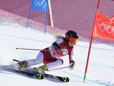 Na snímke rakúska lyžiarka Katharina Truppeová počas 1. kola obrovského slalomu v centre alpského lyžovania v Jen-čchingu počas XXIV. zimných olympijských hier 2022 v Pekingu