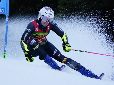 Marta Bassinová počas prvého kola obrovského slalomu