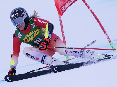 Lara Gutová-Behramiová počas prvého kola obrovského slalomu v Semmeringu