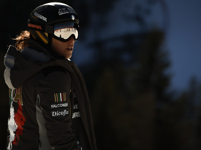 Federica Brignoneová pred štartom obrovského slalomu v Kronplatzi
