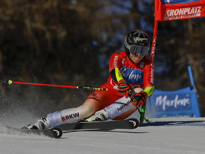 Lara Gutová-Behramiová počas 1. kola obrovského slalomu v Kronplatzi