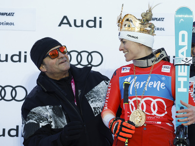 Lara Gutová-Behramiová a lyžiarska legenda Alberto Tomba