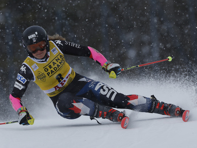 Paula Moltzanová na trati 1. kola obrovského slalomu v Are