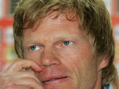Oliver Kahn, 11. decembra