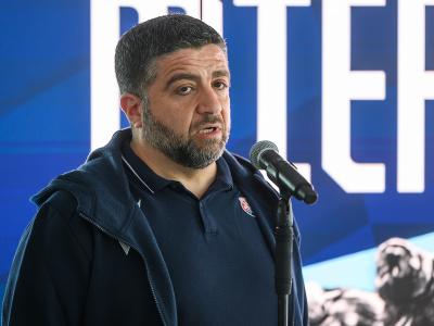 Tréner basketbalistov Oliver Vidin