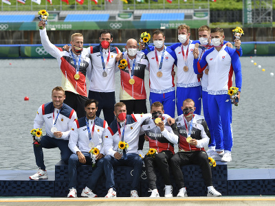 Slovenská posádka rýchlostných kanoistov K4 v zložení Samuel Baláž, Denis Myšák, Erik Vlček a Adam Botek získala bronzovú medailu na 500 metrov počas XXXII. letných olympijských hier v Tokiu