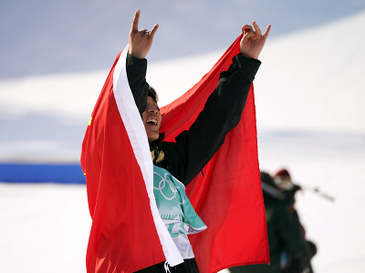 Čínsky snoubordista Su I-ming sa v Pekingu stal olympijským šampiónom v disciplíne Big Air