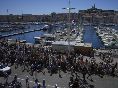 Olympijský oheň odštartoval v Marseille púť Francúzskom