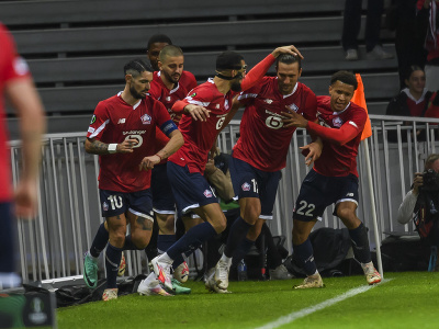 Hráči OSC Lille sa tešia z vyrovnávajúceho gólu na 1:1
