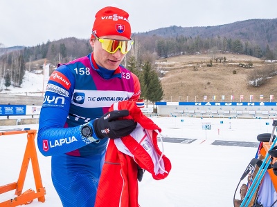 Slovenský biatlonista Matej Badan počas oficiálneho tréningu pred začatím vytrvalostných pretekov mužov na 20 km v rámci majstrovstiev Európy v biatlone 2024 v Osrblí. 