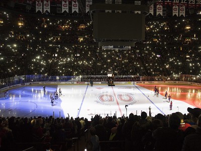 NHL reaguje na tragické udalosti v Paríži podporou Francúzska