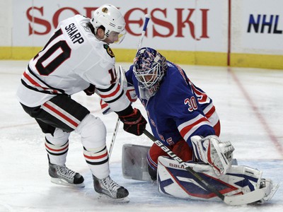 Patrick Sharp pred Henrikom