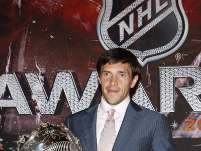 Pavel Dacjuk s Frank Selke Trophy