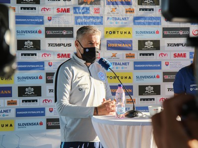 Tréner slovenskej futbalovej reprezentácie Pavel Hapal 