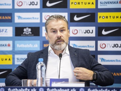 Tréner slovenskej futbalovej reprezentácie Pavel Hapal