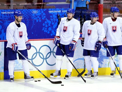 Pavol Demitra, Marián Hossa, Ľubomír Višňovský a Marcel Hossa