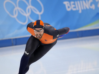 Holandský rýchlokorčuliar Kjeld Nuis získal na ZOH 2022 v Pekingu zlatú medailu na 1500 m