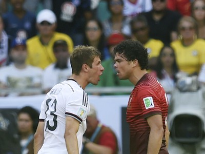 Pepe sa nechal v zápase s Nemeckom zbytočne vylúčiť 