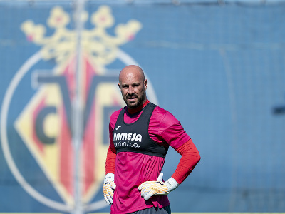Pepe Reina podpísal ročný kontrakt s Villarrealom