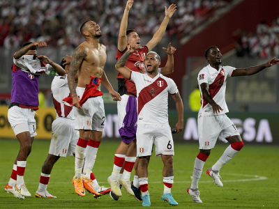 Futbalisti Peru oslavujú postup do interkontinentálnej baráže o MS 2022