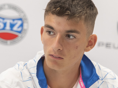 Na snímke tenista Peter Benjamín Privara z tímu chlapcov, ktorý obsadil štvrté miesto na majstrovstvách Európy tímov do 18 rokov vo francúzskom Granville