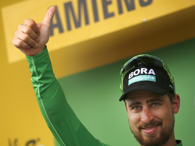 Peter Sagan aj po ôsmej etape v zelenom