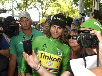 Peter Sagan (Tinkoff) v zelenom drese lídra bodovacej súťaže 