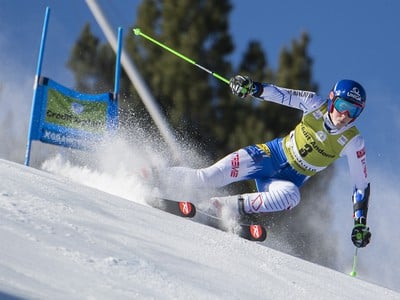 Na snímke slovenská lyžiarka Petra Vlhová počas 1. kola finálového obrovského slalomu Svetového pohára v zimnom stredisku Soldeu v Andorre
