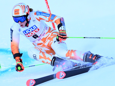 Slovenská lyžiarka Petra Vlhová v 2. kole obrovského slalomu Svetového pohára žien v alpskom lyžovaní v talianskom Sestriere