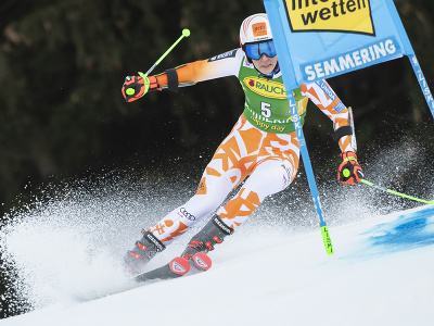 Na snímke slovenská lyžiarka Petra Vlhová v prvom kole obrovského slalomu žien Svetového pohára v alpskom lyžovaní v rakúskom Semmeringu