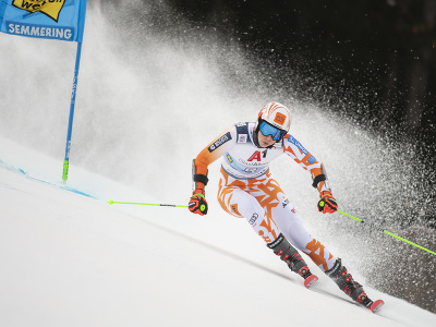 Na snímke slovenská lyžiarka Petra Vlhová v prvom kole obrovského slalomu žien Svetového pohára v alpskom lyžovaní v rakúskom Semmeringu