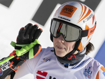 Slovenská lyžiarka Petra Vlhová reaguje v cieli počas 2. kola obrovského slalomu na MS v alpskom lyžovaní vo francúzskom stredisku Courchevel-Méribel