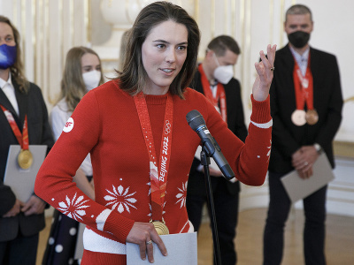 Alpská lyžiarka Petra Vlhová počas prijatia úspešných olympionikov a paralympionikov prezidentkou SR v Prezidentskom paláci.