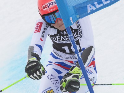 Petra Vlhová na trati 1. kola obrovského slalomu Svetového pohára žien v nemeckom Ofterschwangu