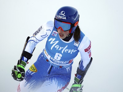 Slovenská lyžiarka Petra Vlhová počas 2. kola obrovského slalomu v talianskom Kronplatzi