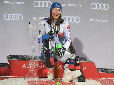 Petra Vlhová zvíťazila v nočnom slalome Svetového pohára žien v rakúskom Flachau.